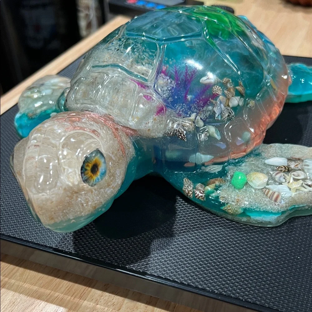 Oceanic Resin Turtle Decor